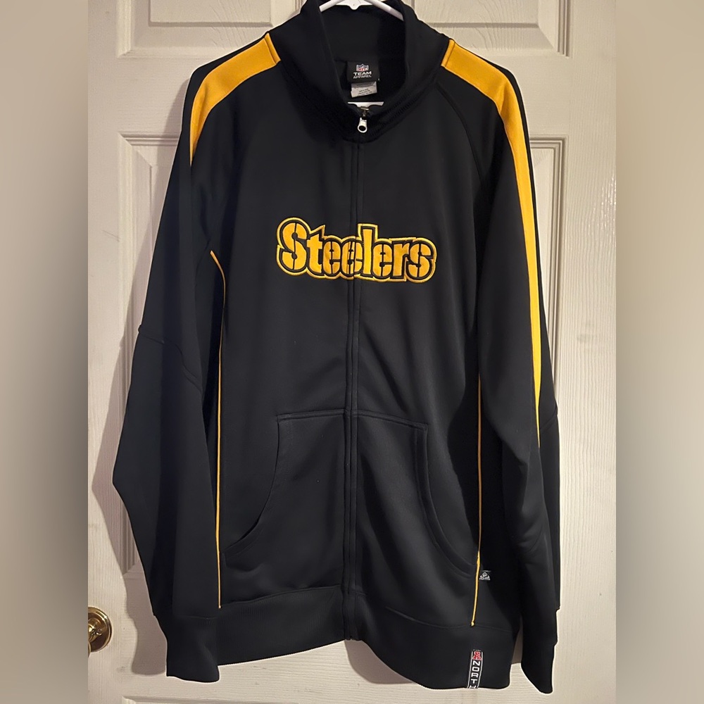NFL Team Apparel Steelers Black and Gold Men's Jacket, size XL